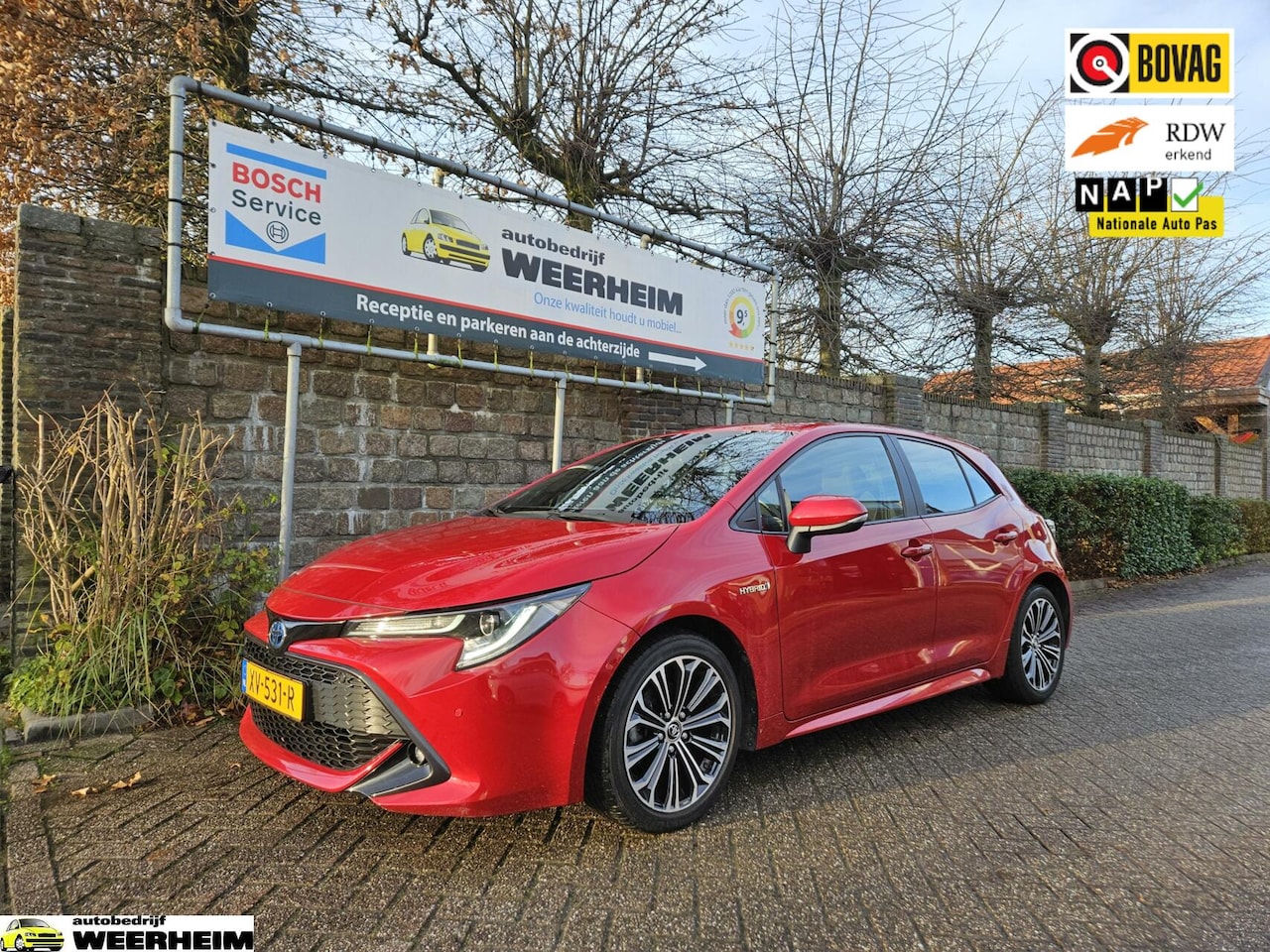 Toyota Corolla - 1.8 Hybrid Business Plus 36000KM NAP, HUD, Camera, ETC - AutoWereld.nl