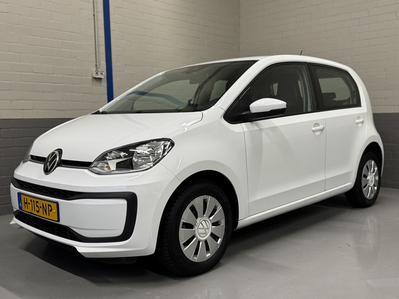 Volkswagen Up! - 1.0 BMT move up! 1.0 BMT move up! - AutoWereld.nl