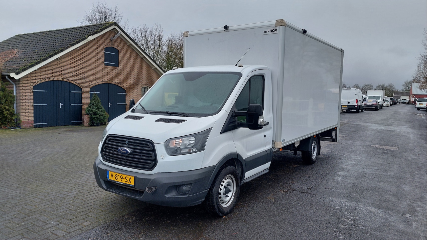 Ford Transit - 350 2.0 TDCI L3H1 Ambiente MOTOR DEFECT AIRCO BJ 2018 - AutoWereld.nl