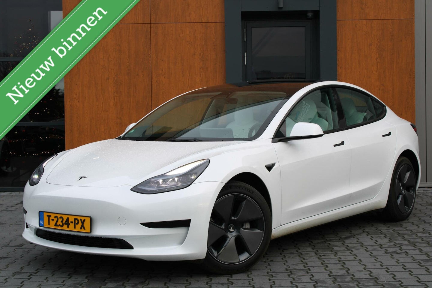 Tesla Model 3 - Standard RWD Plus 60kWh | Premium leder - AutoWereld.nl