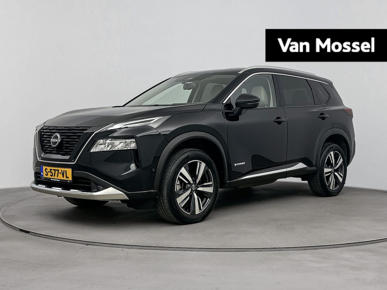 Nissan X-Trail - 1.5 e-Power Tekna Automaat | Navigatie | Carplay | Half stof/leder interieur (lichtgrijs) - AutoWereld.nl