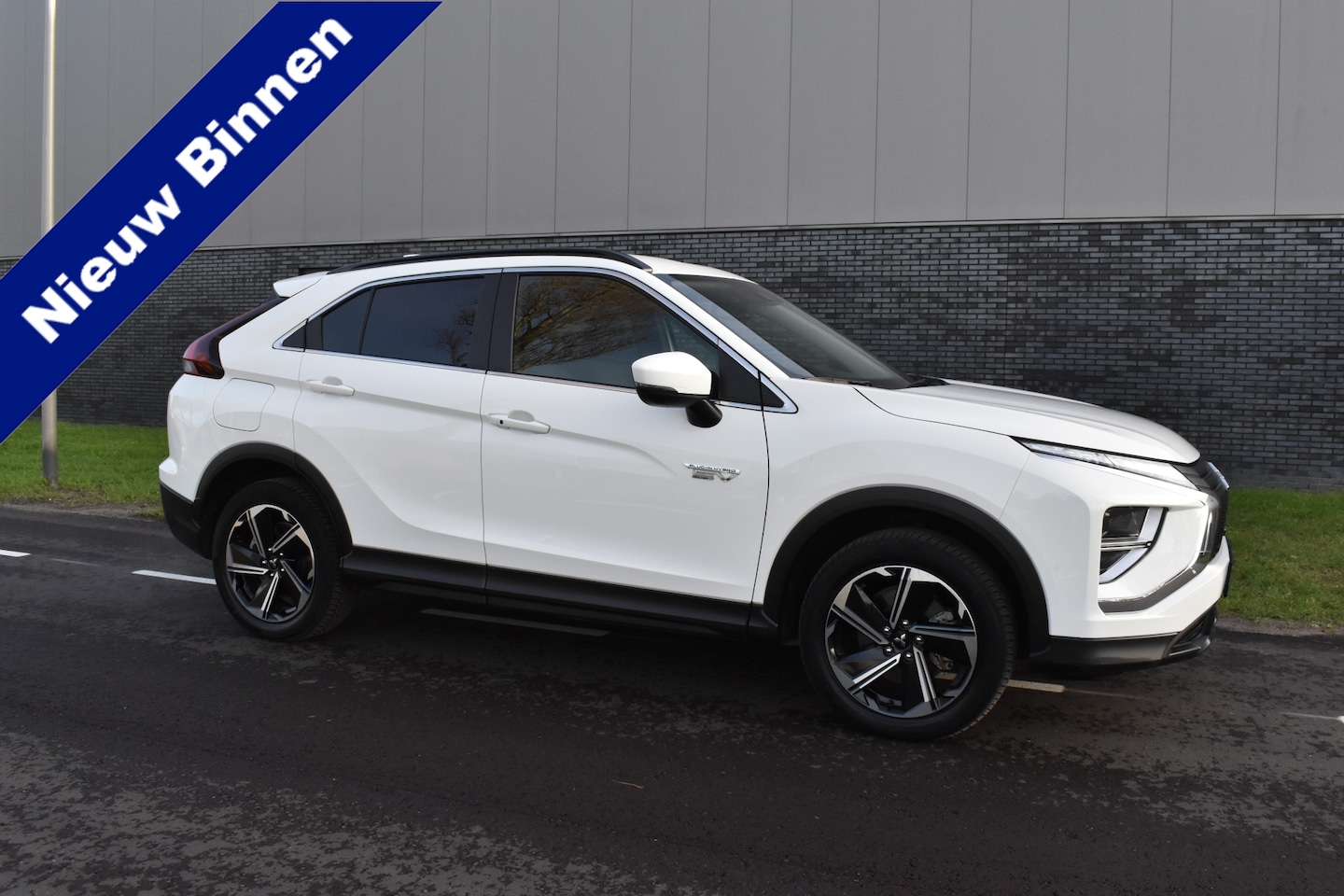 Mitsubishi Eclipse Cross - 2.4 PHEV Plug in Hybride Camera/stoelvw/etc..! Automaat Navigatie Keyles Led - AutoWereld.nl