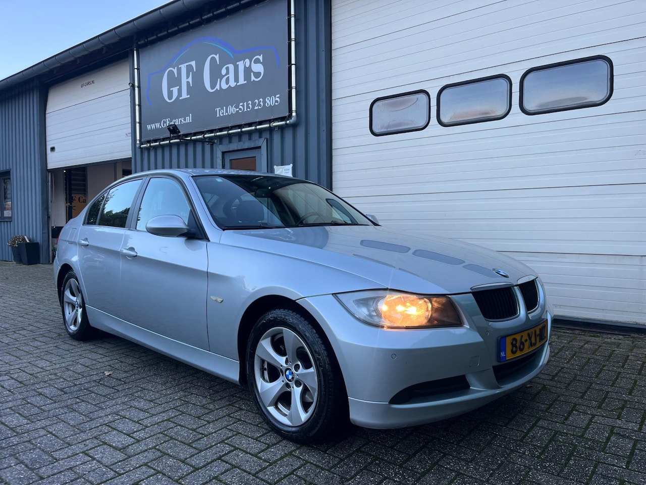 BMW 3-serie - 318i High Executive APK APK AUTOMAAT 2007 - AutoWereld.nl