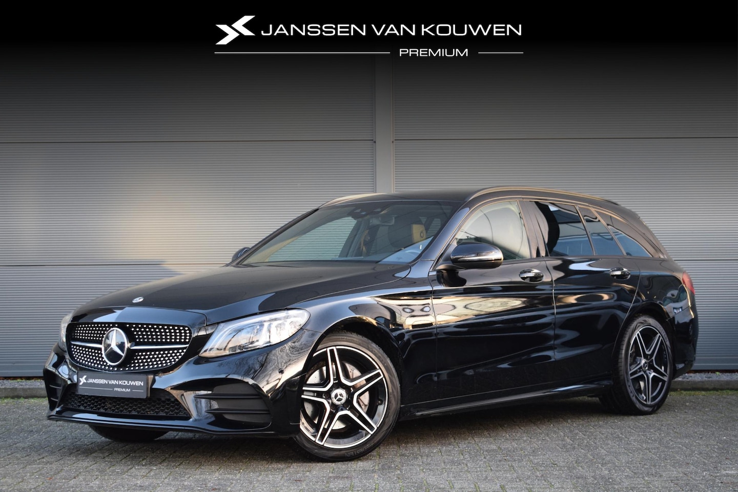 Mercedes-Benz C-klasse Estate - 180 Business Solution AMG Plus Upgrade Edition / Leder / Camera / Carplay - AutoWereld.nl