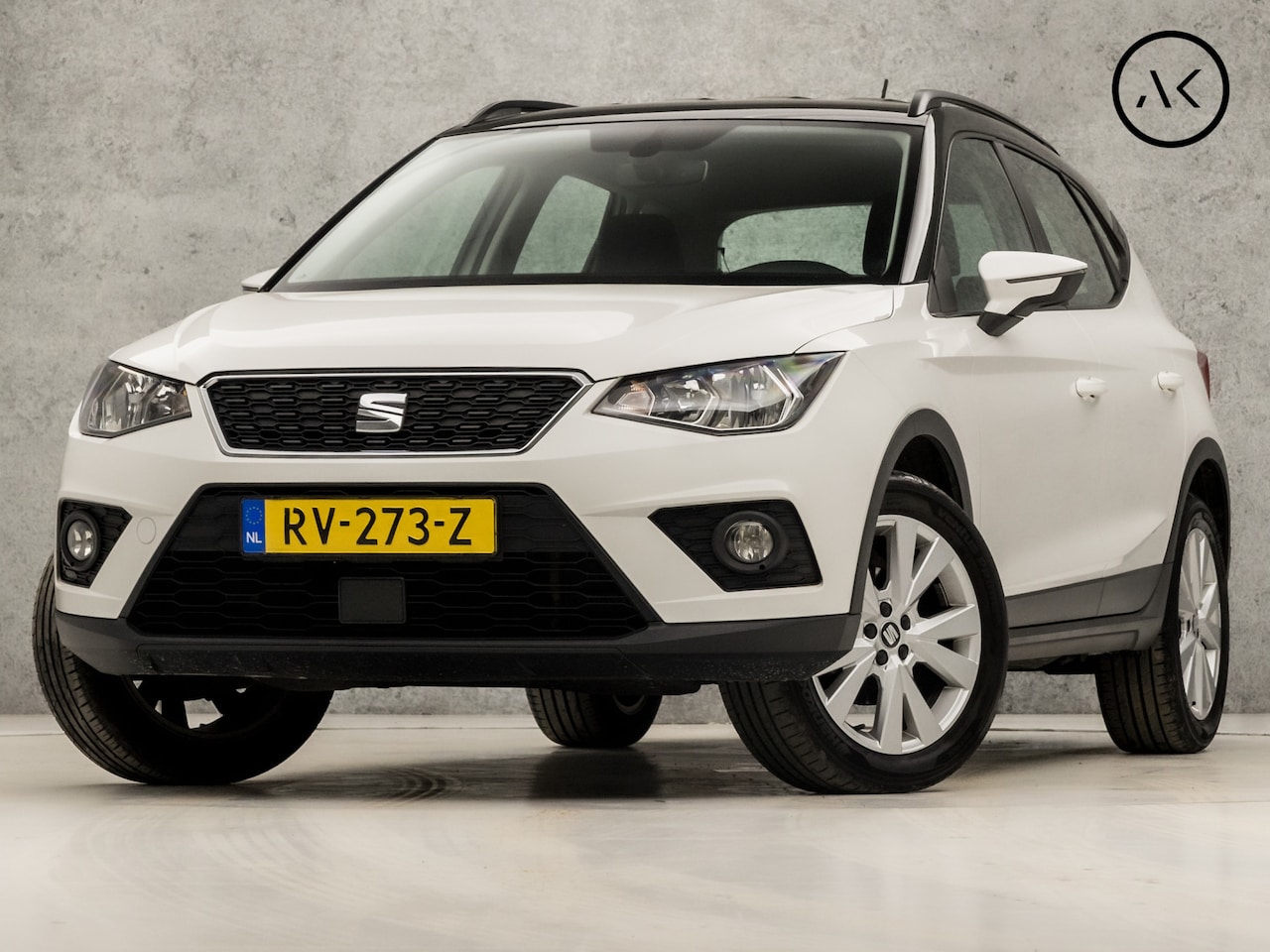 Seat Arona - 1.0 TSI Sport (APPLE CARPLAY, GROOT NAVI, CLIMATE, CRUISE, SPORTSTOELEN, ARMSTEUN, PARKEER - AutoWereld.nl