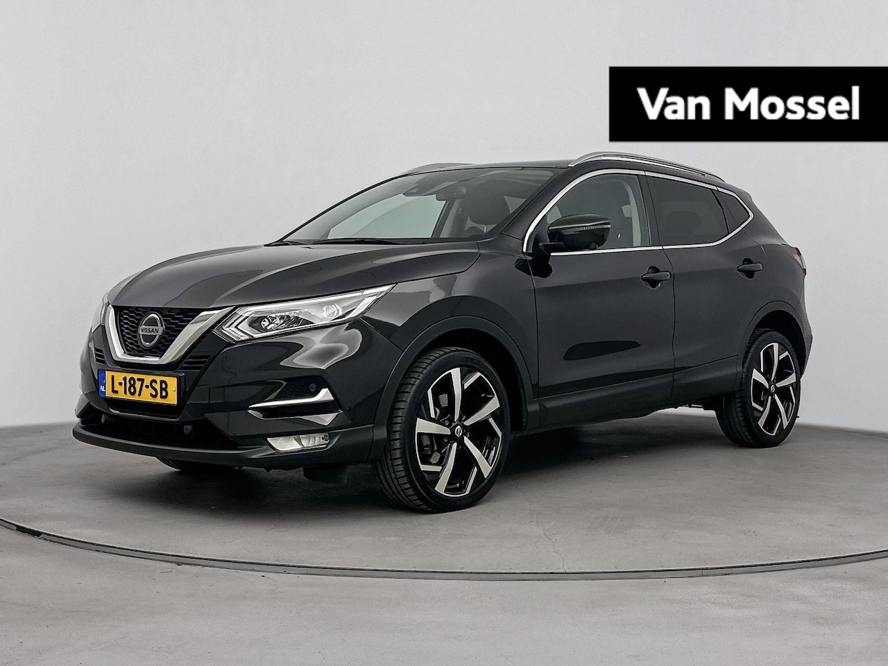 Nissan Qashqai - 1.3 DIG-T Premium Edition 160pk | Automaat | Panorama-dak | Leder | 360 Camera | Stoelverw - AutoWereld.nl