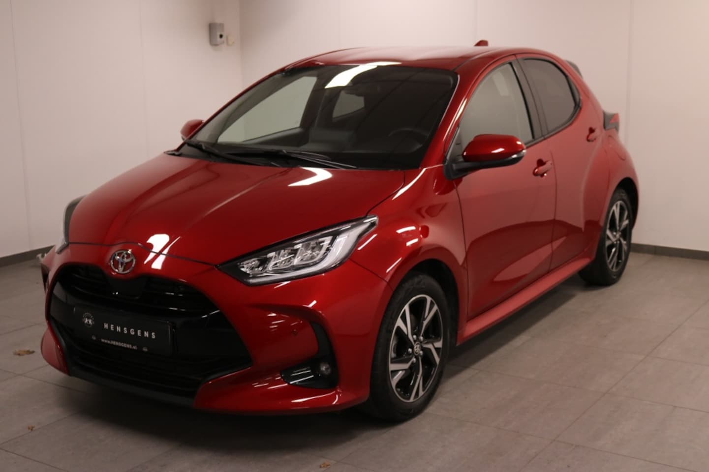 Toyota Yaris - 1.5 Hyb. Dynamic | Safety pack - AutoWereld.nl