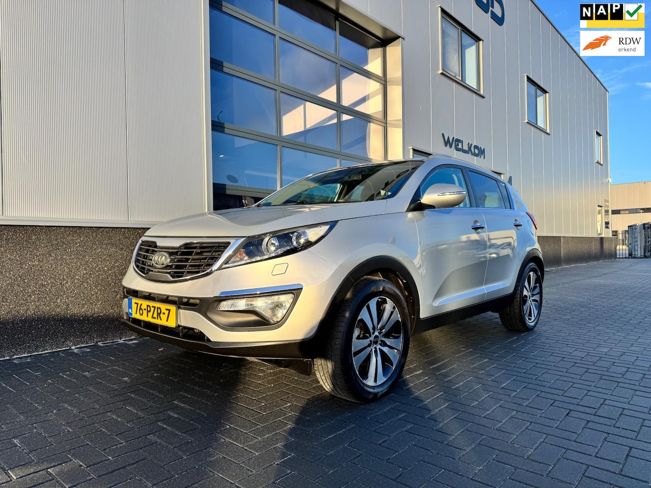 Kia Sportage - 2.0 X-clusive AUT / Leder / Trekhaak / Navi - AutoWereld.nl