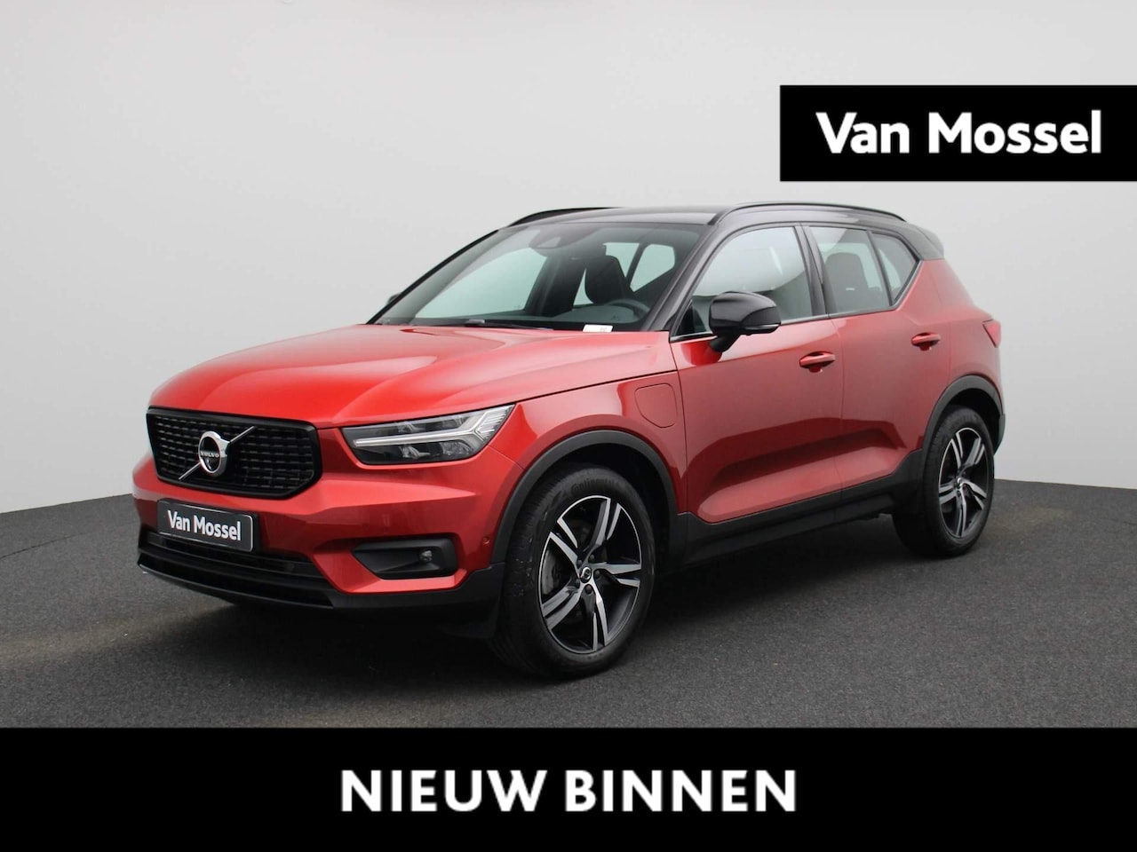 Volvo XC40 - 1.5 T5 Recharge R-Design | Automaat | Navigatie | Stoel\Stuur verwarming | Camera | Virtua - AutoWereld.nl