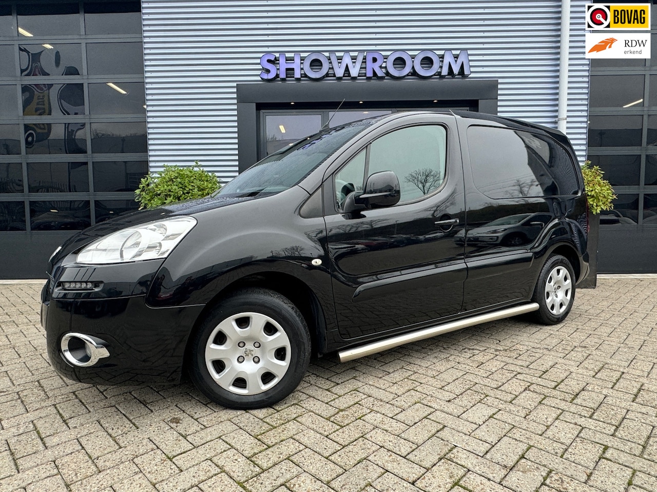 Peugeot Partner - 120 1.6 e-HDI L1 Navteq 2Tronic Automaat|Airco|Cruise|Navi|3 zits - AutoWereld.nl