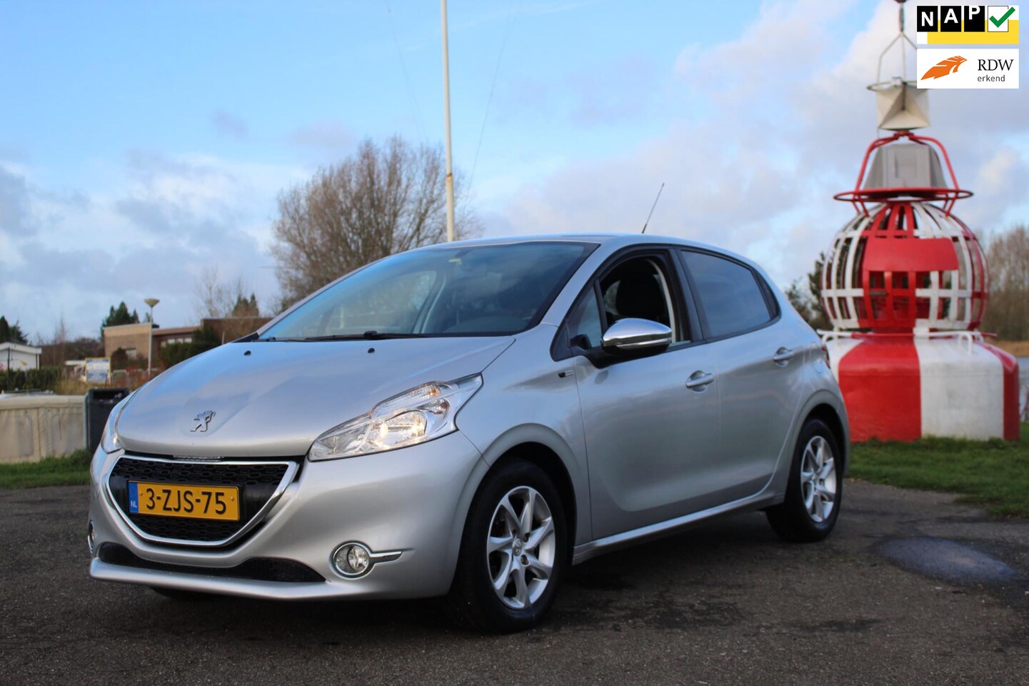 Peugeot 208 - 1.2 PureTech Style *2e EIG - AutoWereld.nl