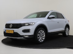 Volkswagen T-Roc - 1.5 TSI Sport | Trekhaak | Navigatie | Digital cockpit Pro | Parkeersensoren | Elektrisch