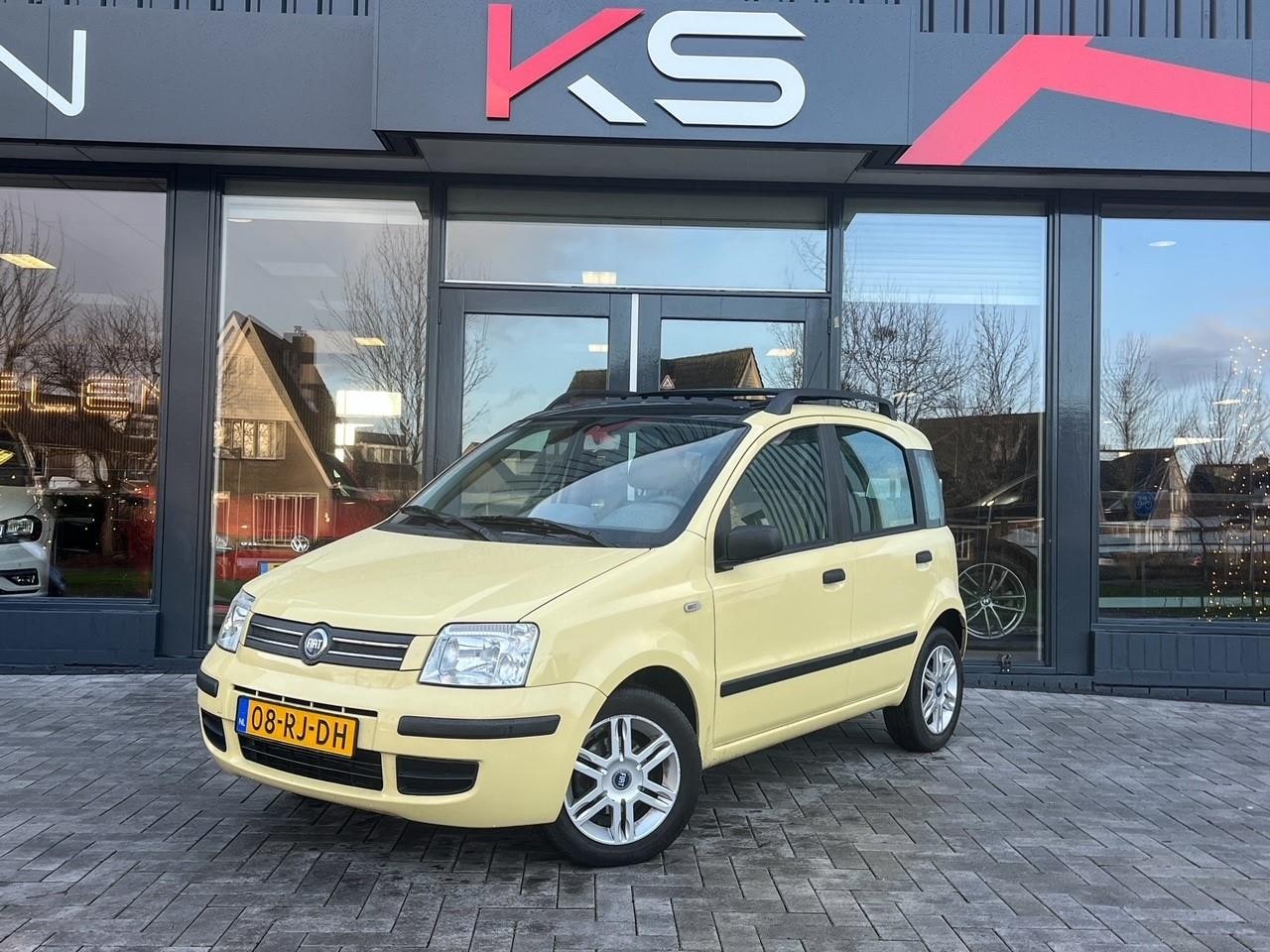 Fiat Panda - 1.2 Automaat Pano Climate Nap - AutoWereld.nl