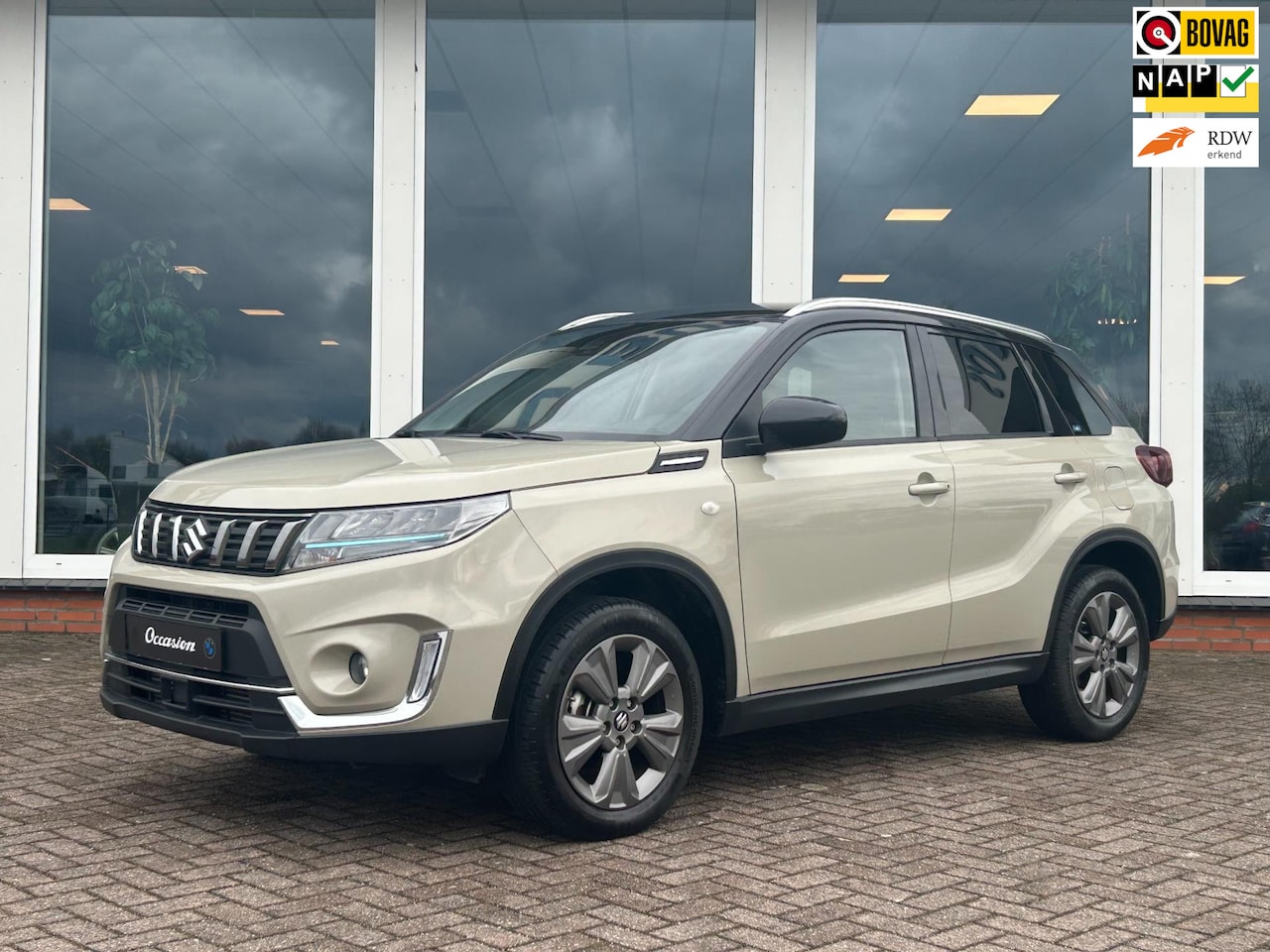 Suzuki Vitara - 1.4 Boosterjet Select Smart Hybrid - Navi - Camera - 9.923 km - AutoWereld.nl