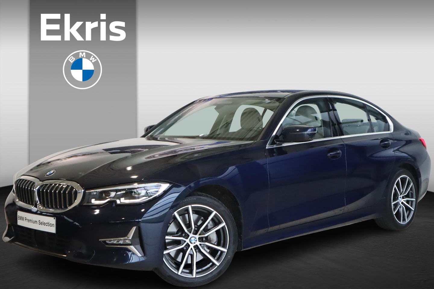 BMW 3-serie - Sedan 330i xDrive High Executive | Parking Pack | Driving Assistant Professional | Parking - AutoWereld.nl