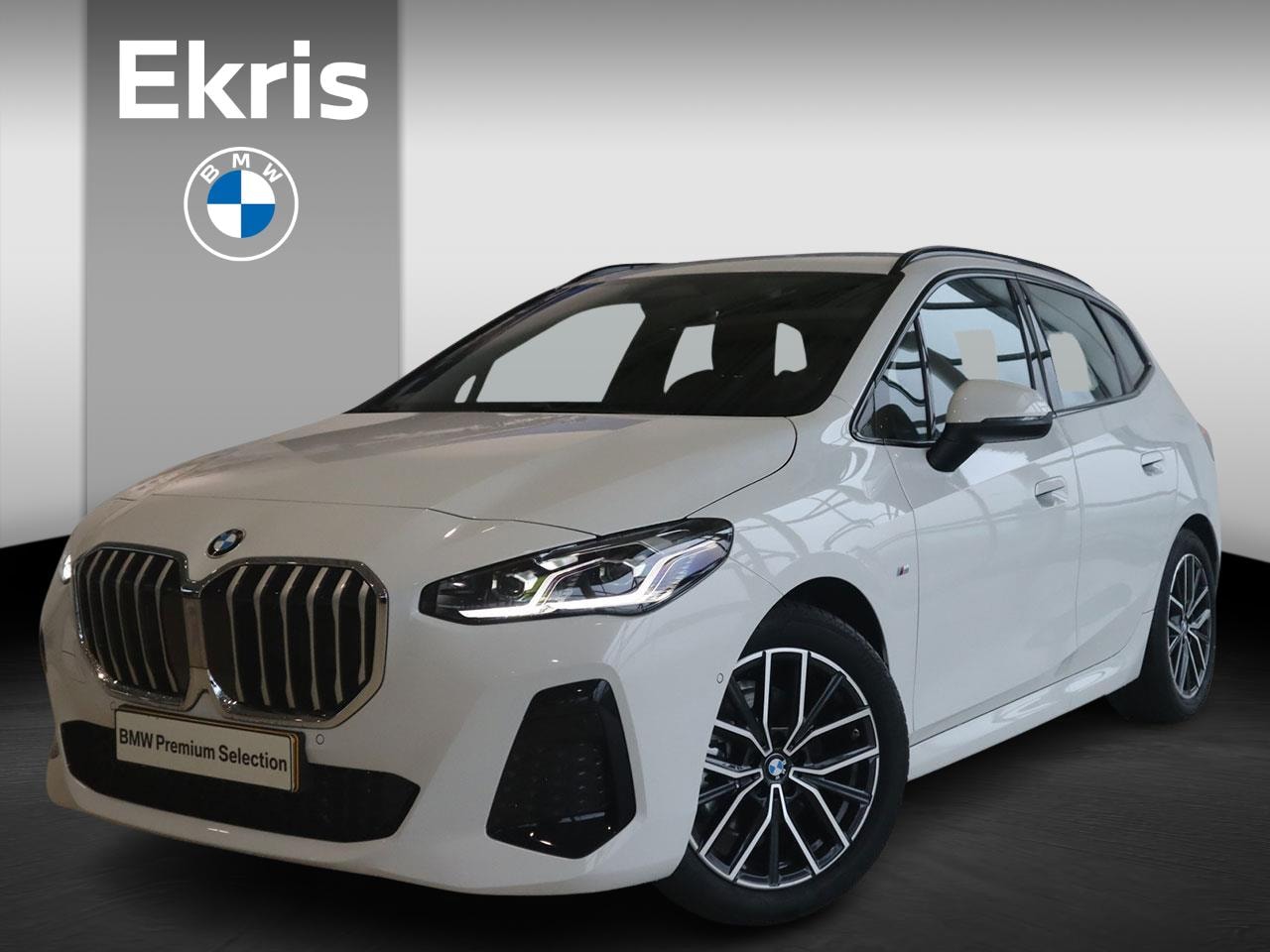 BMW 2-serie Active Tourer - 220i M-Sportpakket - AutoWereld.nl