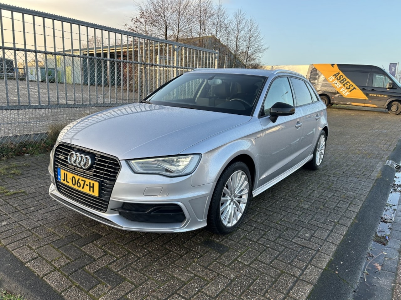 Audi A3 Sportback - 1.4 e-tron Attr. PL+ - AutoWereld.nl