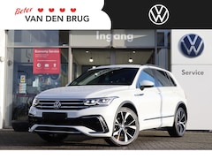 Volkswagen Tiguan - 1.5 TSI 150 pk DSG R-Line Achteruitrijcamera | 20" Misano | IQ Light | Navigatie | App Con