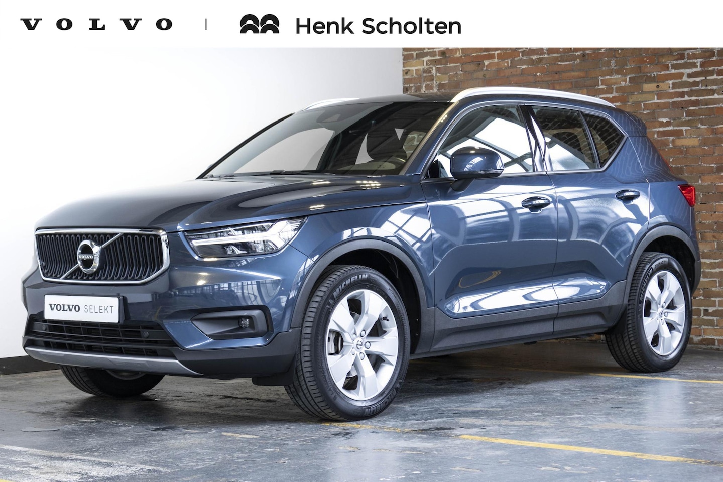 Volvo XC40 - T2 Automaat Momentum Pro | Interieur voorverwarming | Stoel- en stuurverwarming | Verwarmb - AutoWereld.nl