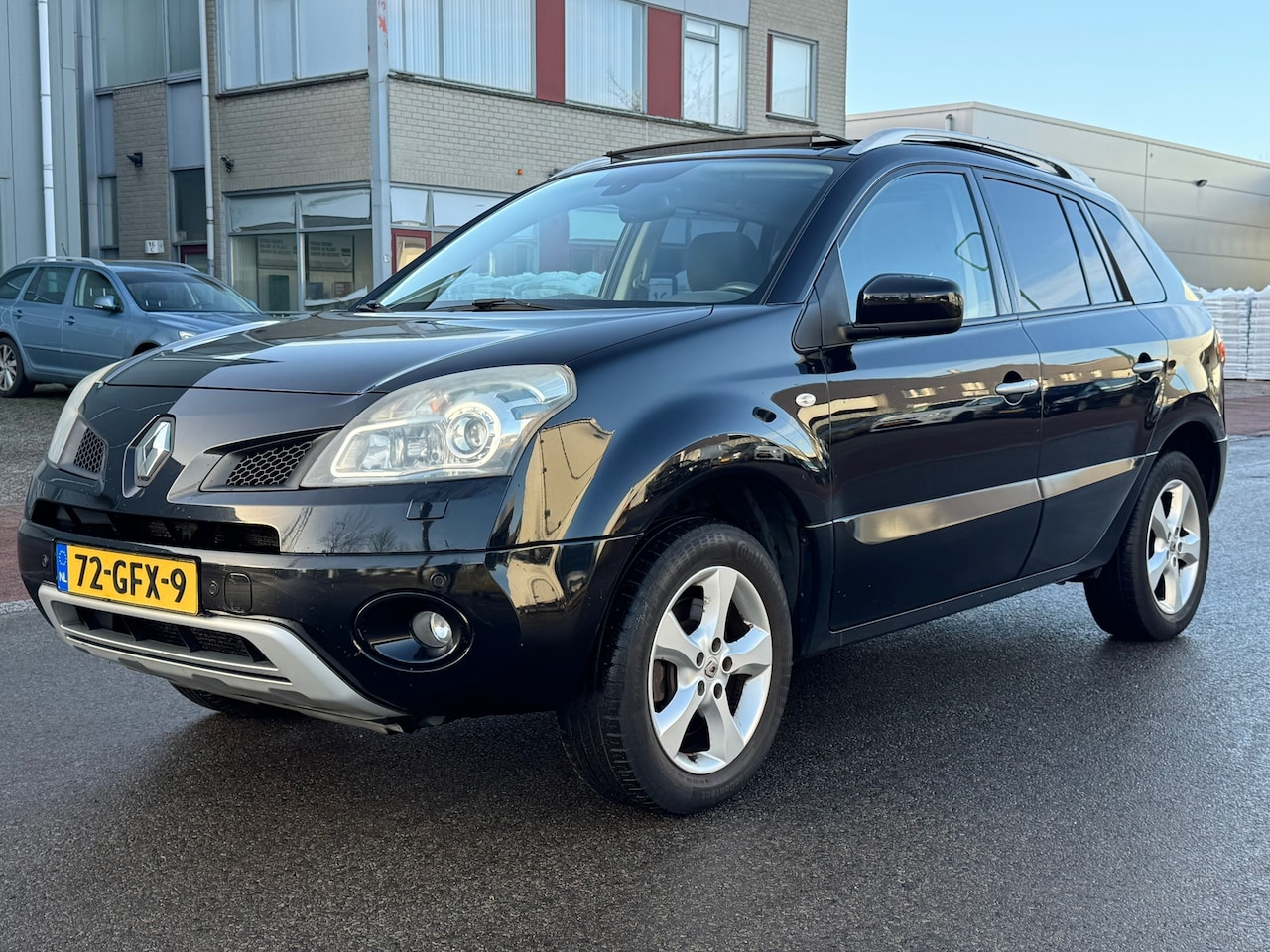 Renault Koleos - 2.5 Dynamique Luxe PANO/TREKHAAK/BOSE/KEYLESS - AutoWereld.nl