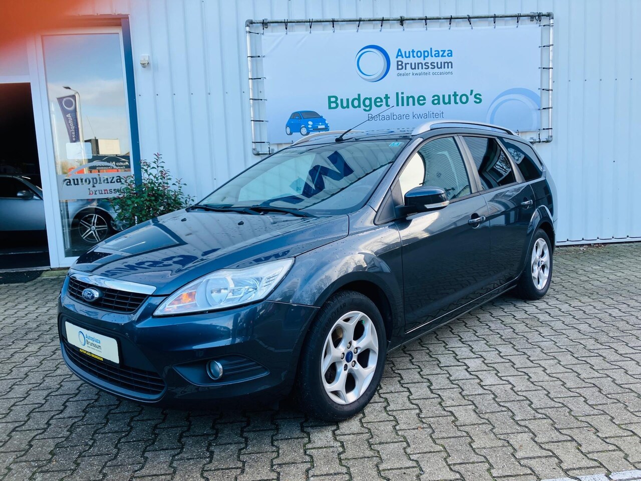 Ford Focus Wagon - 1.6 Comfort 1.6 Comfort - AutoWereld.nl