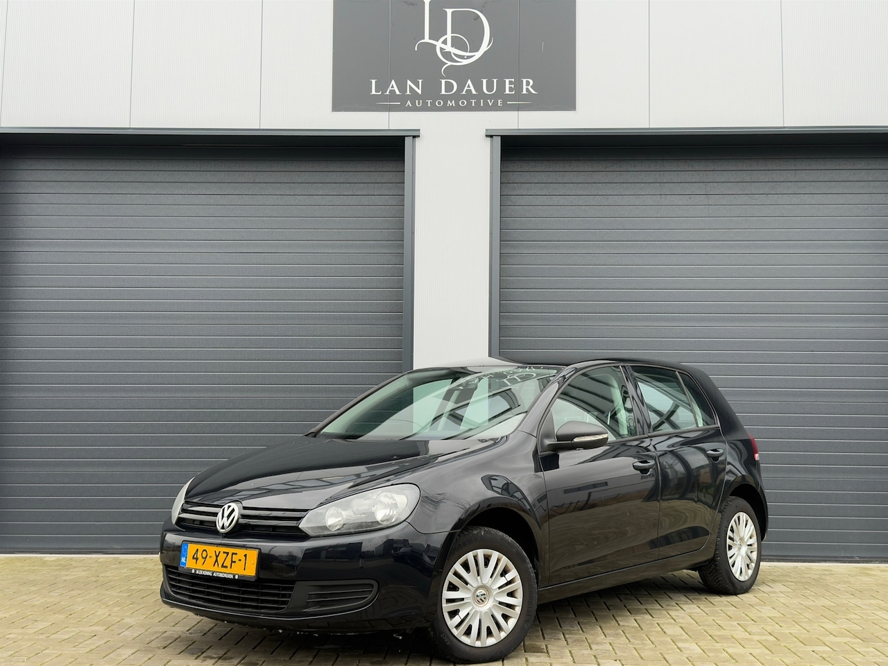 Volkswagen Golf - 1.6 TDI Trendline BlueMotion / NAP / AUT - AutoWereld.nl