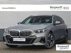 BMW 5-serie Touring - 530e M-Sport - Pano - Trekhaak - Driving Assistant Plus - Harman Kardon