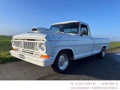 Ford F100 - USA V8 Dragracer