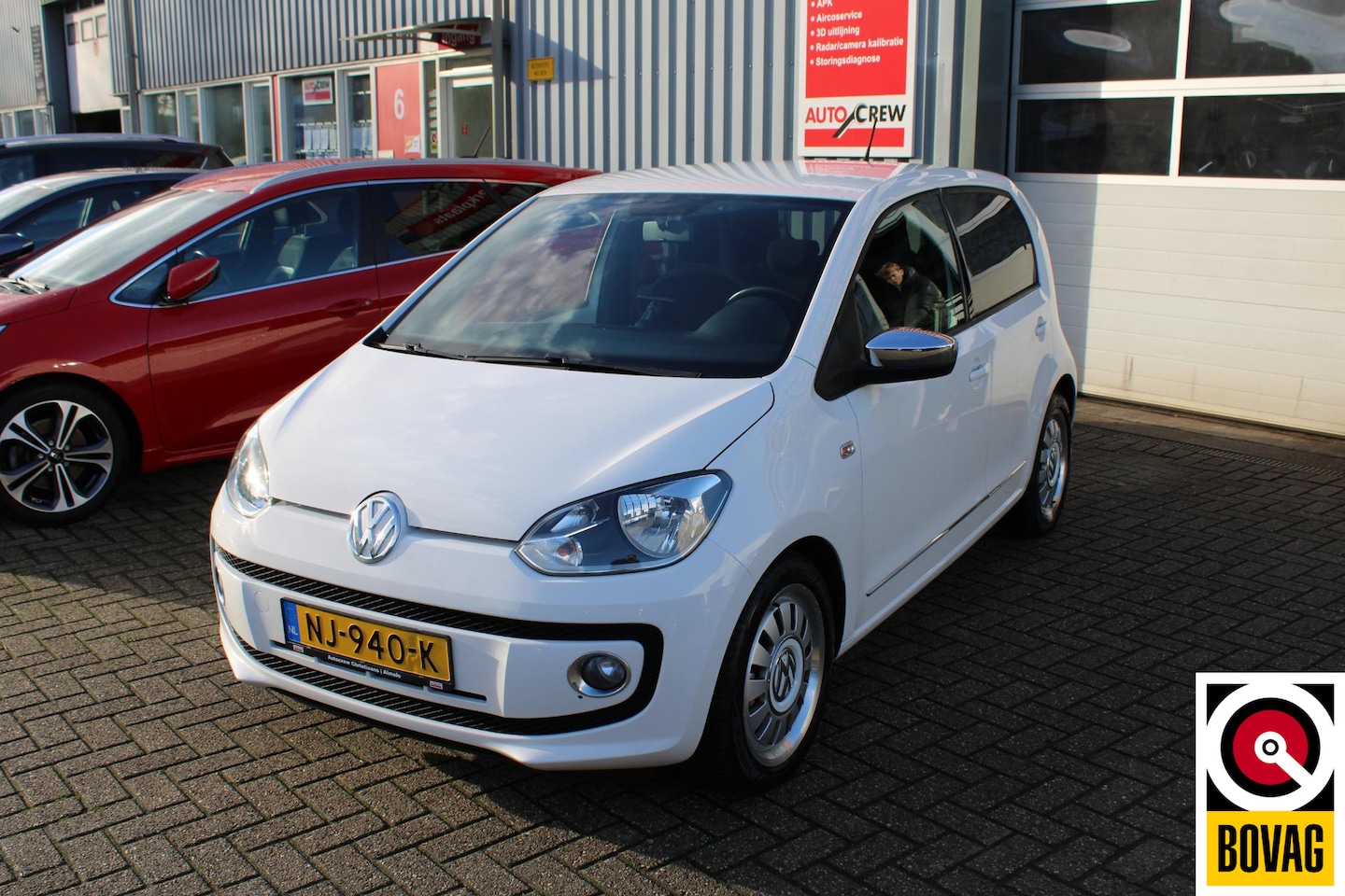 Volkswagen Up! - 1.0 high up! automaat/pdc/cruise/navi - AutoWereld.nl