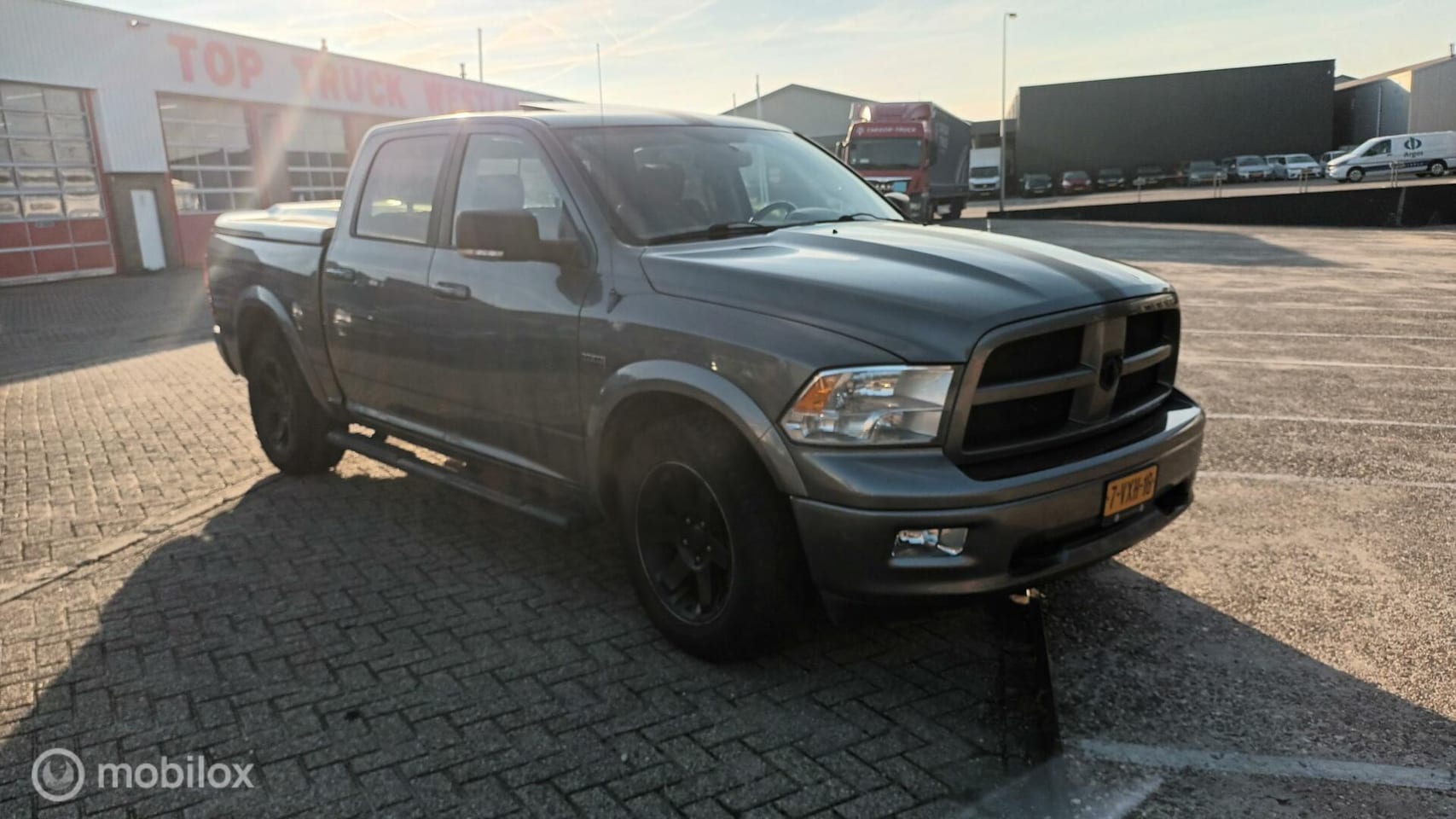 Dodge Ram 1500 - 5.7 V8 Crew Cab 5'7 5.7 V8 Crew Cab 5'7 - AutoWereld.nl