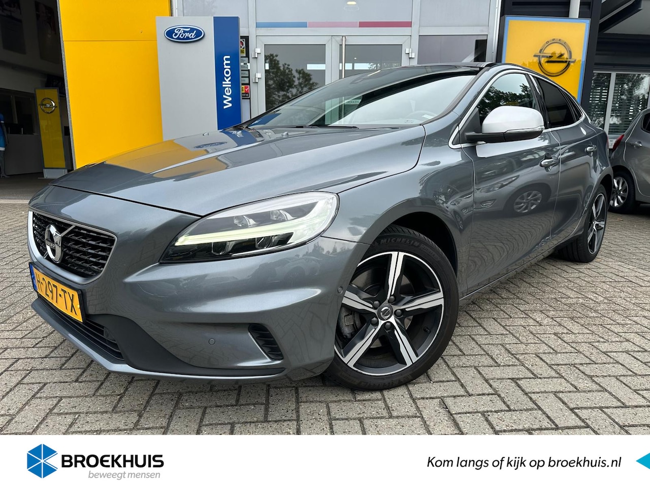 Volvo V40 - 1.5 T3 153PK AUT6 Polar+ Sport R-Design | STOELVERWARMING| HARMAN/KARDON| PANORAMADAK| DAB - AutoWereld.nl