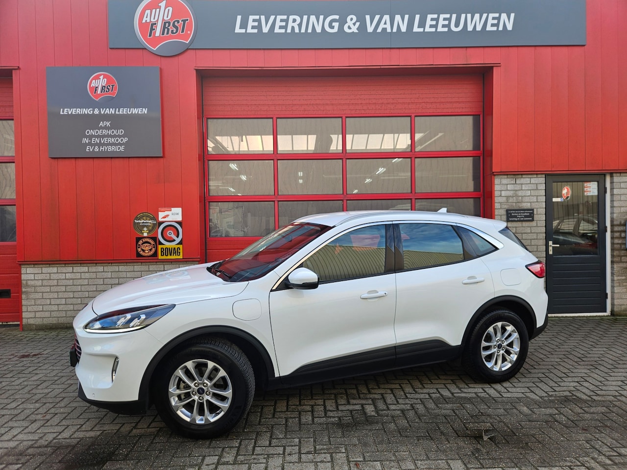 Ford Kuga - 2.5 PHEV Titanium 2.5 PHEV Titanium - AutoWereld.nl