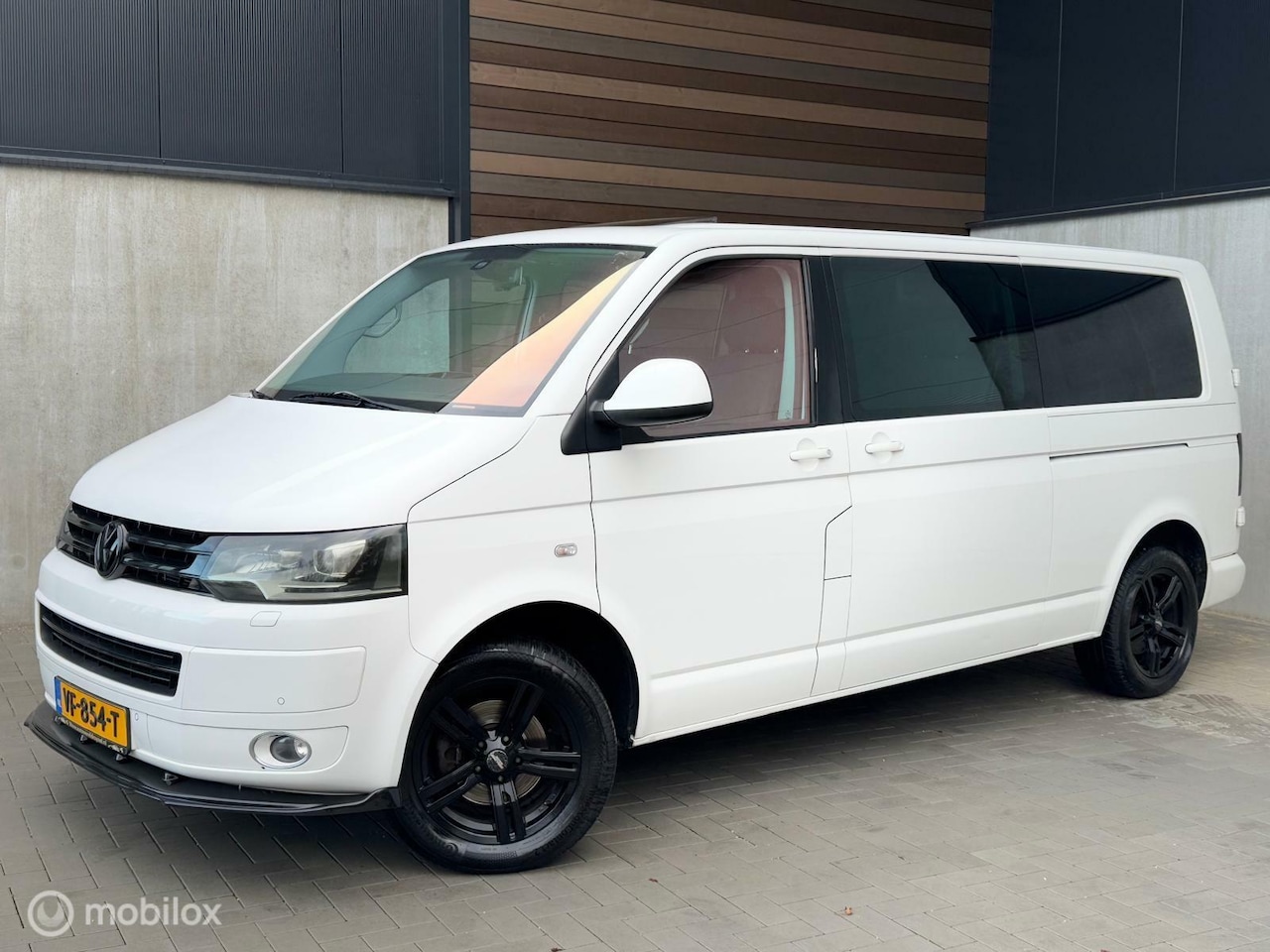 Volkswagen Transporter - 2.0 TDI L2H1 BM DC Comfortline 2.0 TDI L2H1 BM DC Comfortline - AutoWereld.nl