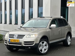 Volkswagen Touareg - 4.2 V8