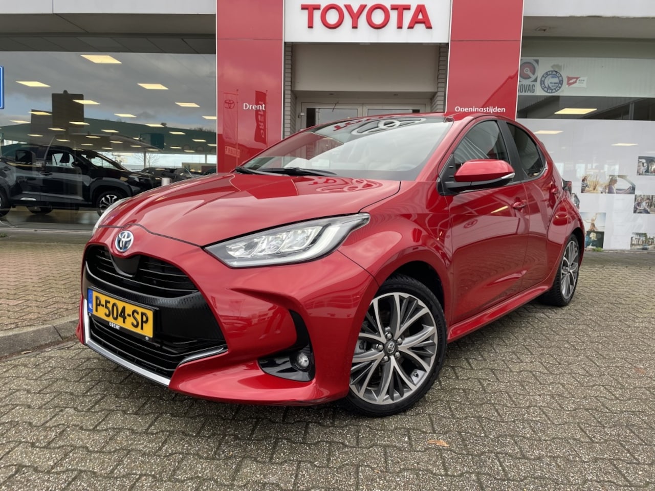 Toyota Yaris - 1.5 Hyb. Executive | Stoel verwarming | Trekhaak | Leder - AutoWereld.nl