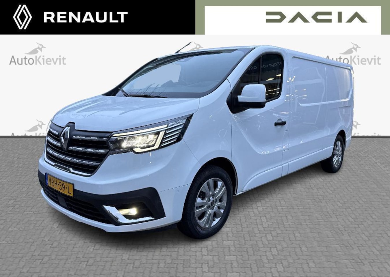 Renault Trafic - 2.0 dCi 150 EDC T30 L2H1 Luxe - Automaat - AutoWereld.nl