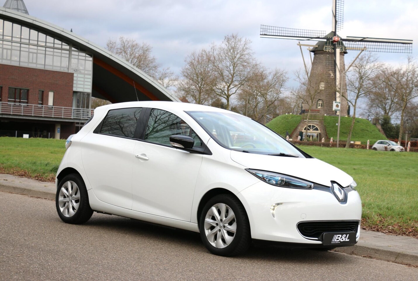 Renault Zoe - Q210 Zen Quickcharge 22 kWh bj2016 BTW Auto (huur Accu) 6140 Euro ex Btw na Subsidie Navi - AutoWereld.nl