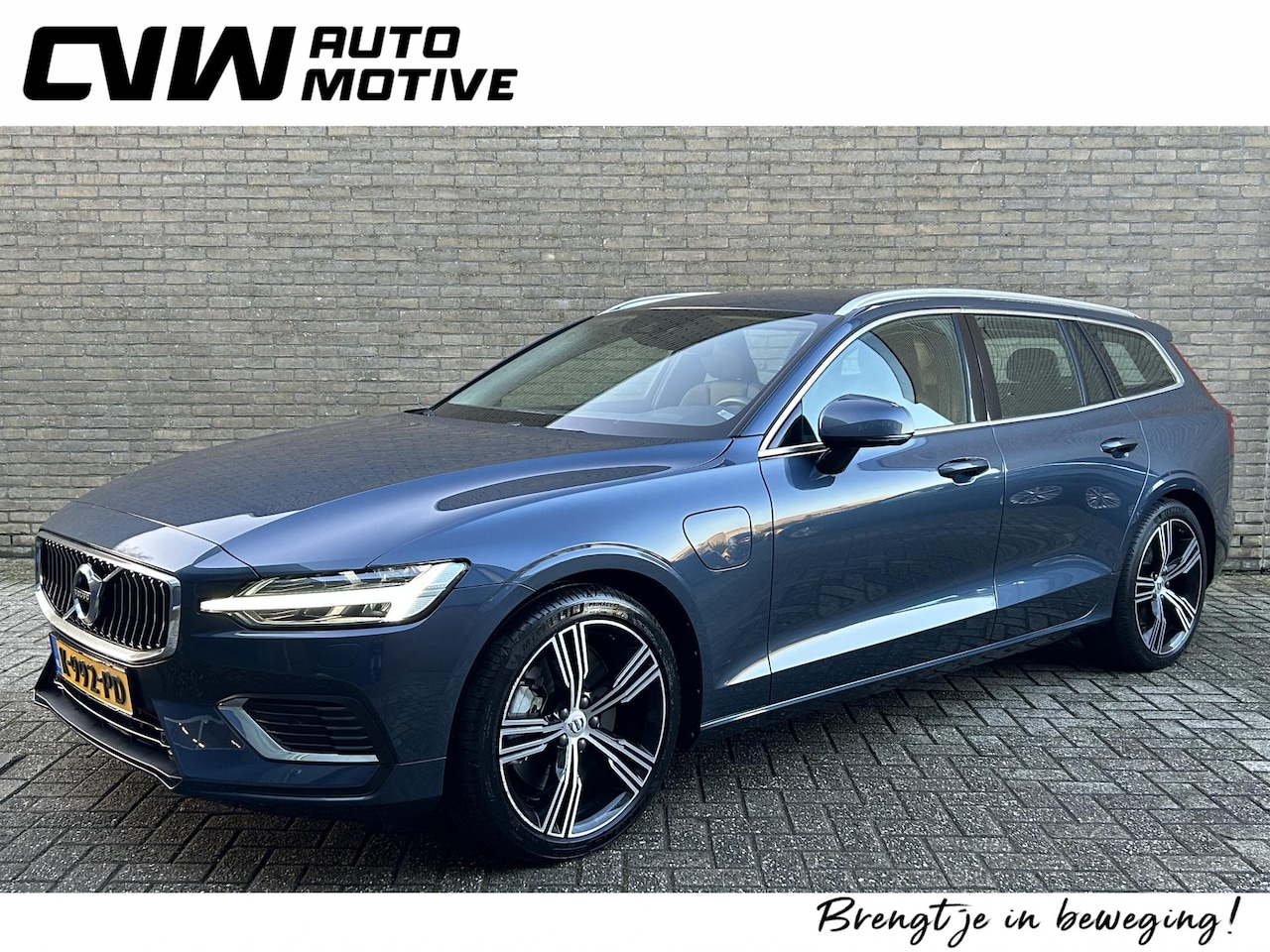 Volvo V60 - 2.0 T6 Twin Engine 340pk AWD PHEV 82.000km | Leder | Camera | PDC voor+achter | Elektrisch - AutoWereld.nl