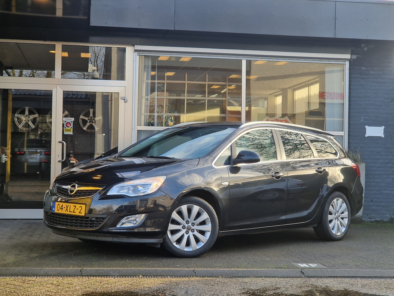 Opel Astra Sports Tourer - 1.4 Turbo Cosmo CLIMA / CRUISE / NAVI / NAP - AutoWereld.nl