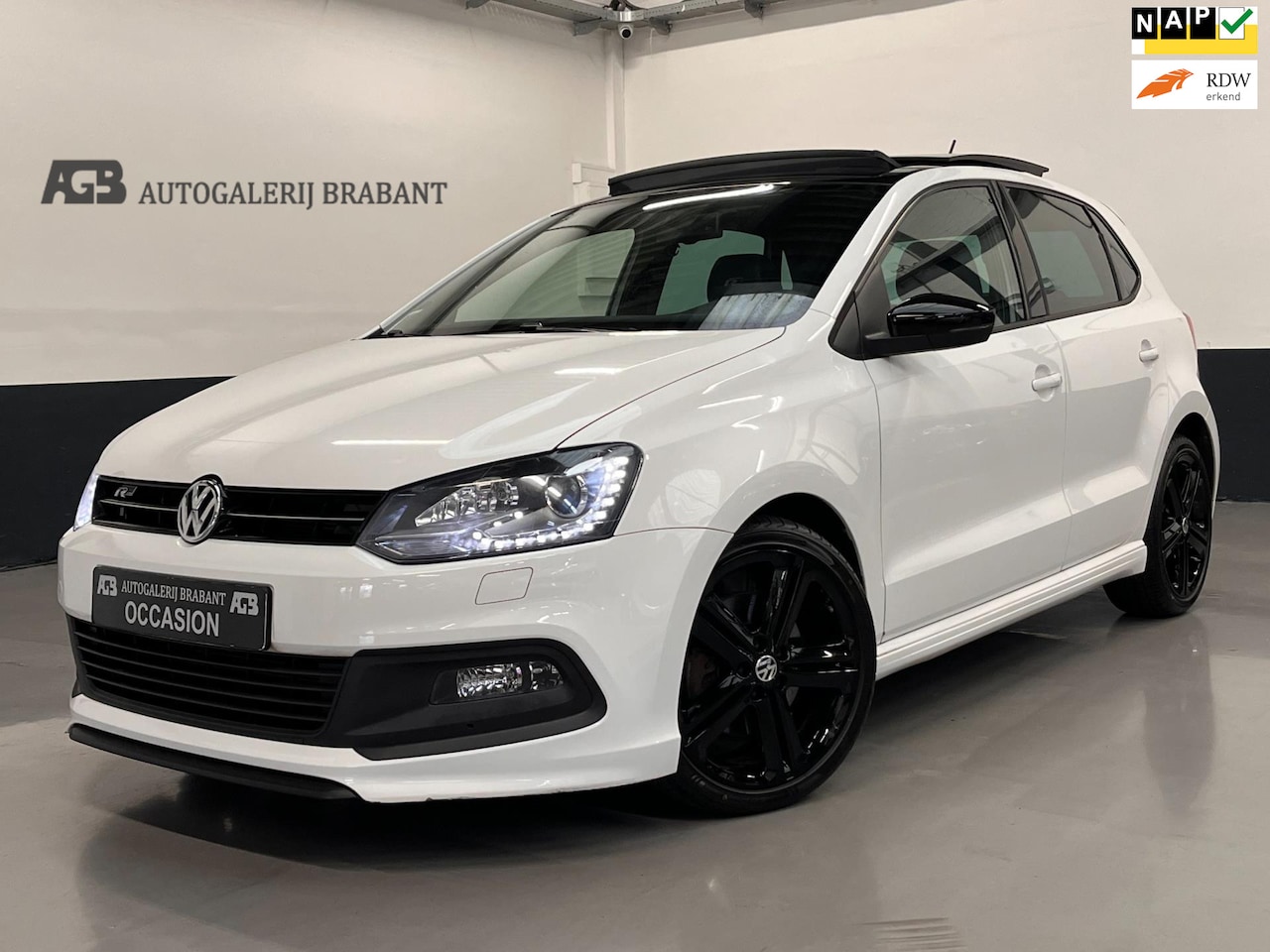 Volkswagen Polo - 1.2 TSI R-Line Pano/PDC/Carplay - AutoWereld.nl