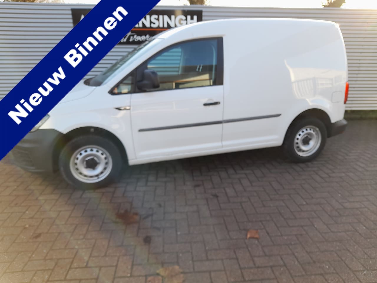 Volkswagen Caddy - 2.0 TDI L1H1 BMT Economy Business | Airco | Laadvloer | Schuifdeur | 1e Eigenaar | BTW aut - AutoWereld.nl