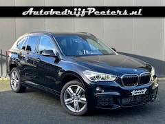 BMW X1 - sDrive20i M Sport Shadow 1e eig. LED HUD Navi+ E.Klep Trekhaak