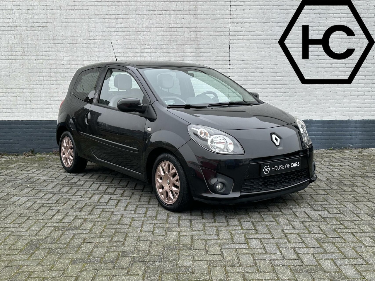 Renault Twingo - 1.2 16V Miss Sixty Airco Cruise Leder NAP - AutoWereld.nl