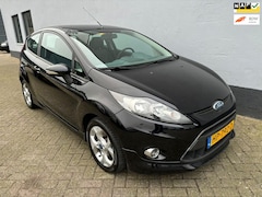 Ford Fiesta - 1.25 Trend ( Sportieve uitvoering)