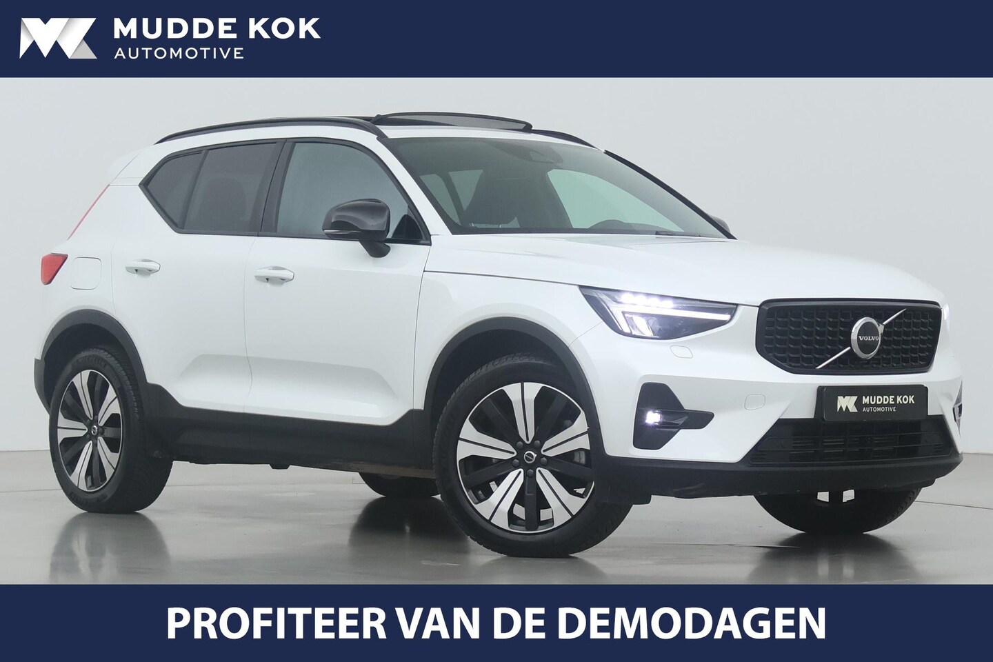 Volvo XC40 - T5 Recharge Plus Dark | Panoramadak | ACC | harman/kardon | Camera | Stoel+Stuurverwarming - AutoWereld.nl