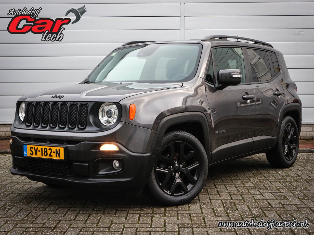 Jeep Renegade - 1.4 MultiAir Night Eagle II Limited | Clima | Cruise | Navi | Camera | All season | - AutoWereld.nl