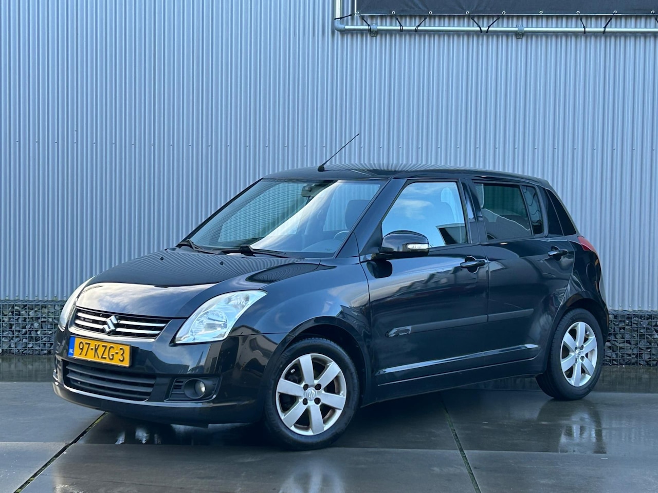 Suzuki Swift - 1.3 Limited 1.3 Limited, Airco, DAB+ radio, NAP, Stoelverwarming - AutoWereld.nl