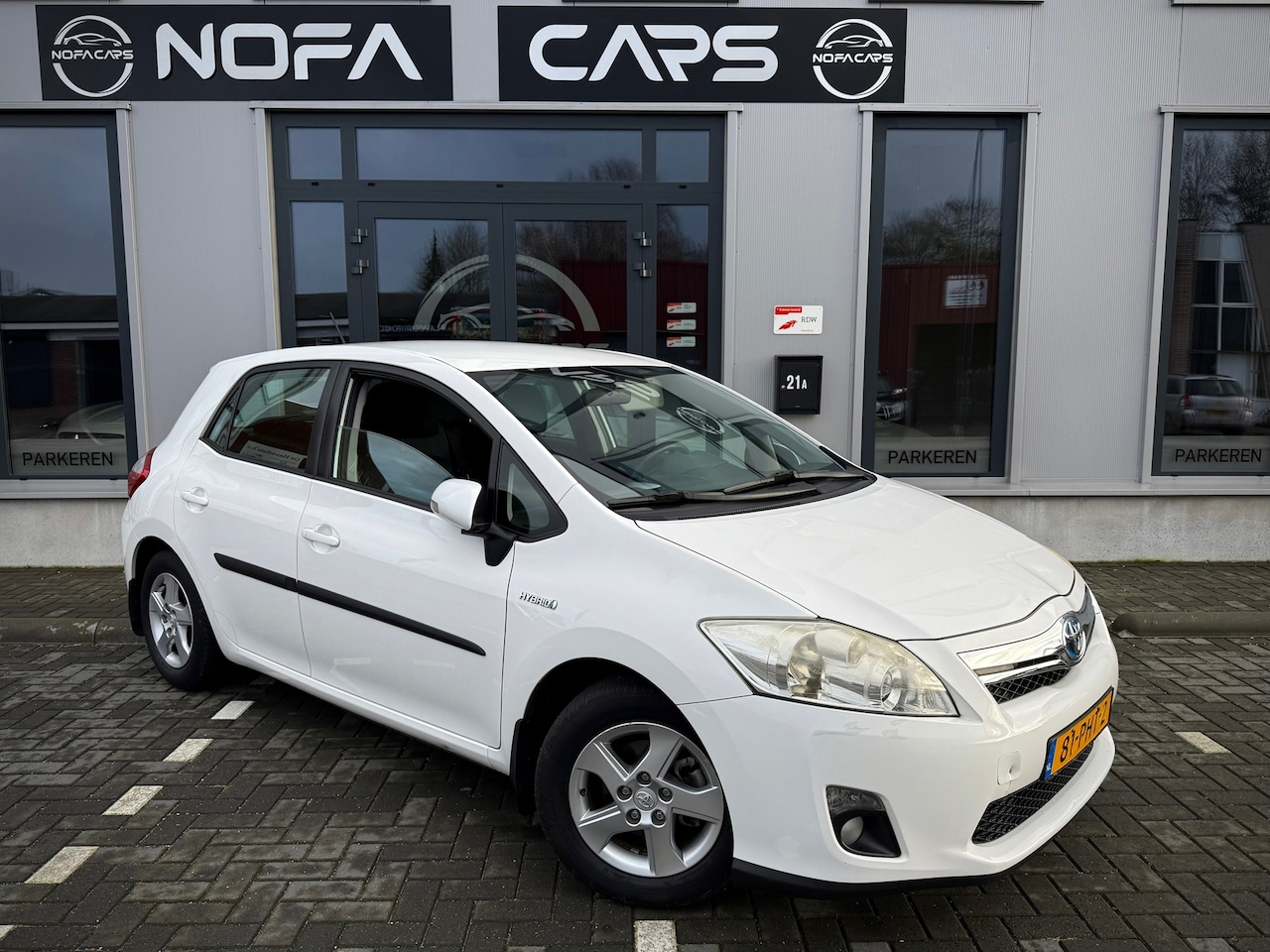 Toyota Auris - 1.8 Full Hybrid|2de eigenaar|Nap|Automat|cruise - AutoWereld.nl