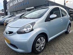 Toyota Aygo - 1.0-12V APK 9-7-2025 Airco 5 drs elektrische ramen