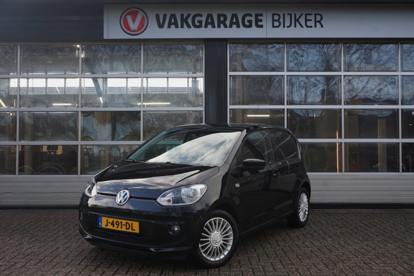 Volkswagen Up! - 1.0 high up! 1.0 high up! - AutoWereld.nl